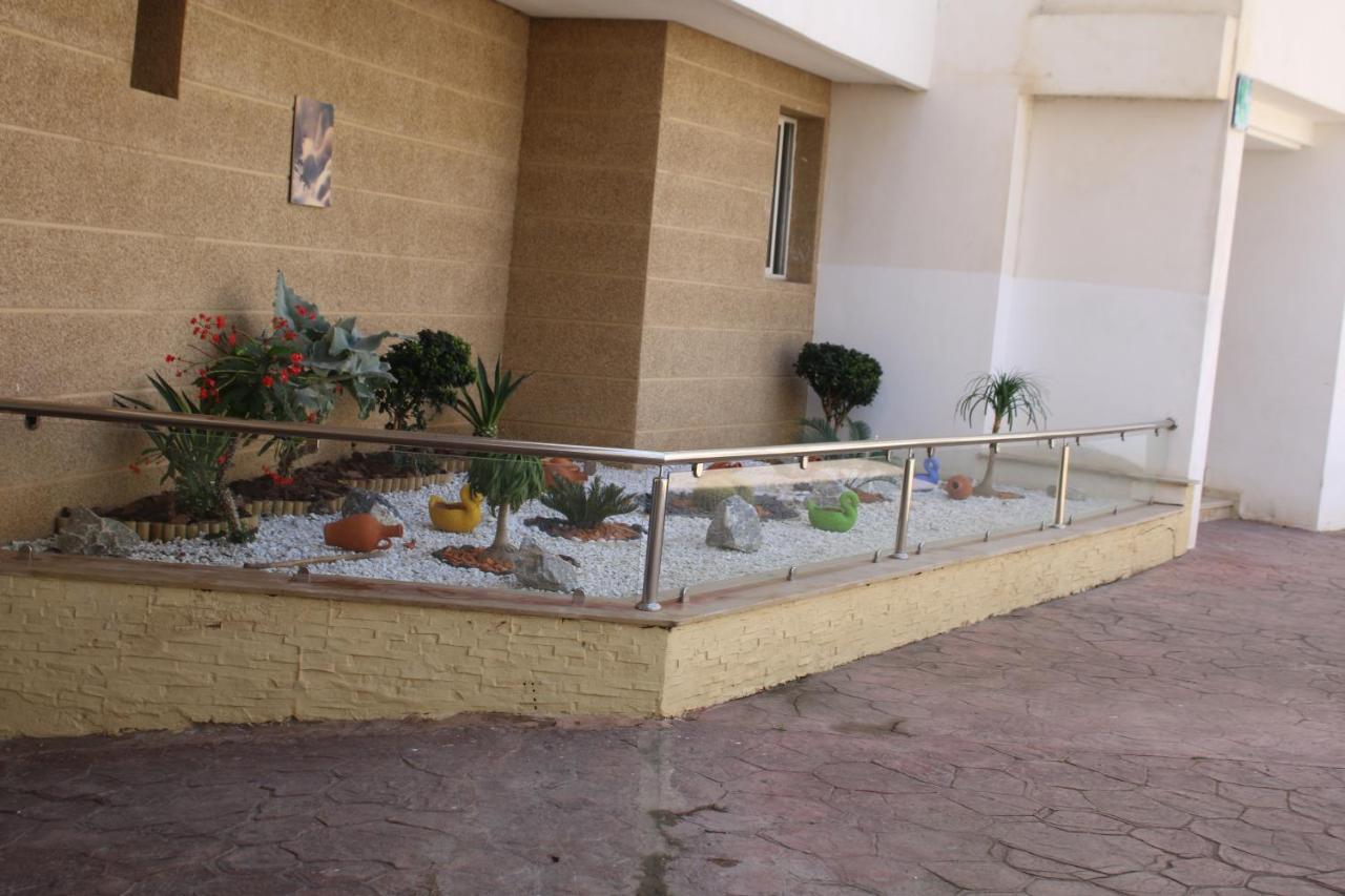 Bouznika 6 Daire Dış mekan fotoğraf